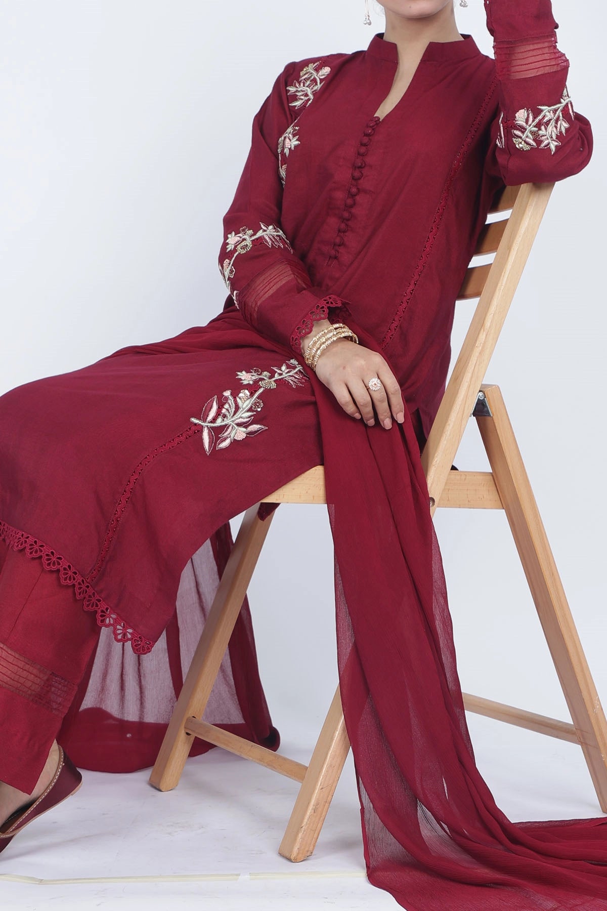 ANA MAROON