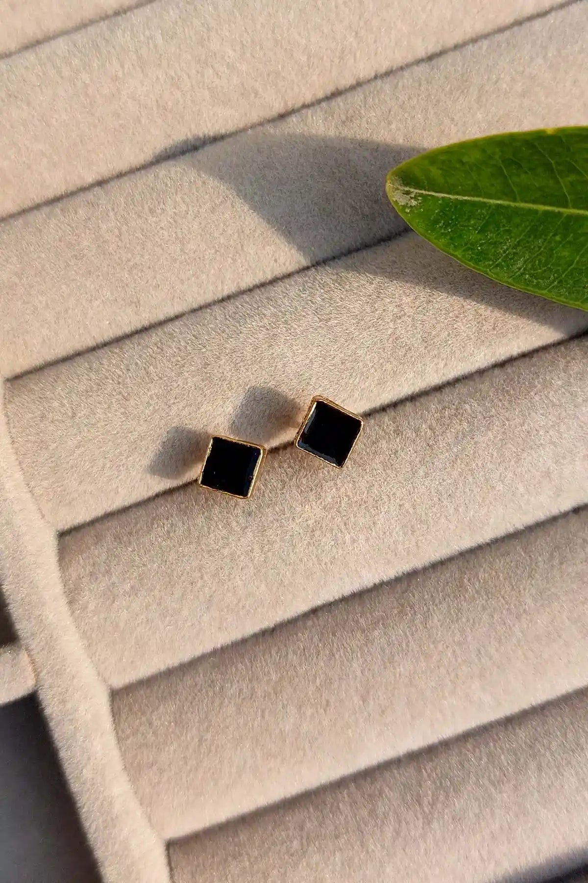 Diamond Shape Stainless Steel Studs ST-013