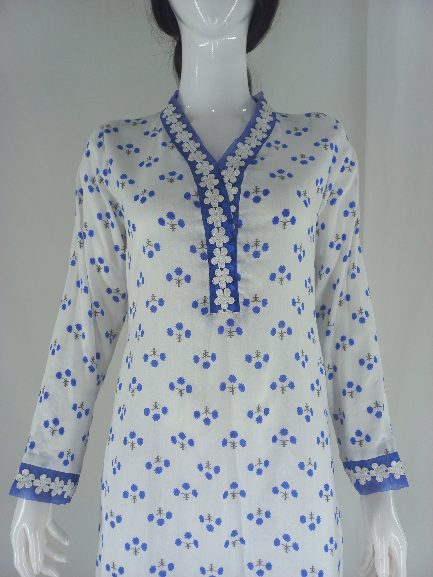 Elegant Printed Lawn Shirt with Lace Detailing for Summer - Open Market Pakistan