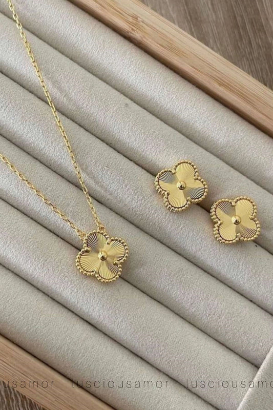 Stainless Steel Gold Clover Set - LA-001