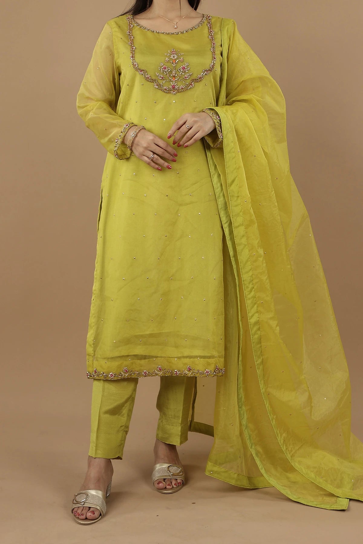 DHANI AMIRAH