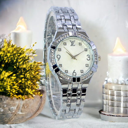 Elegant & Premium Women’s Quartz Wrist Watch - Open Market Pakistan