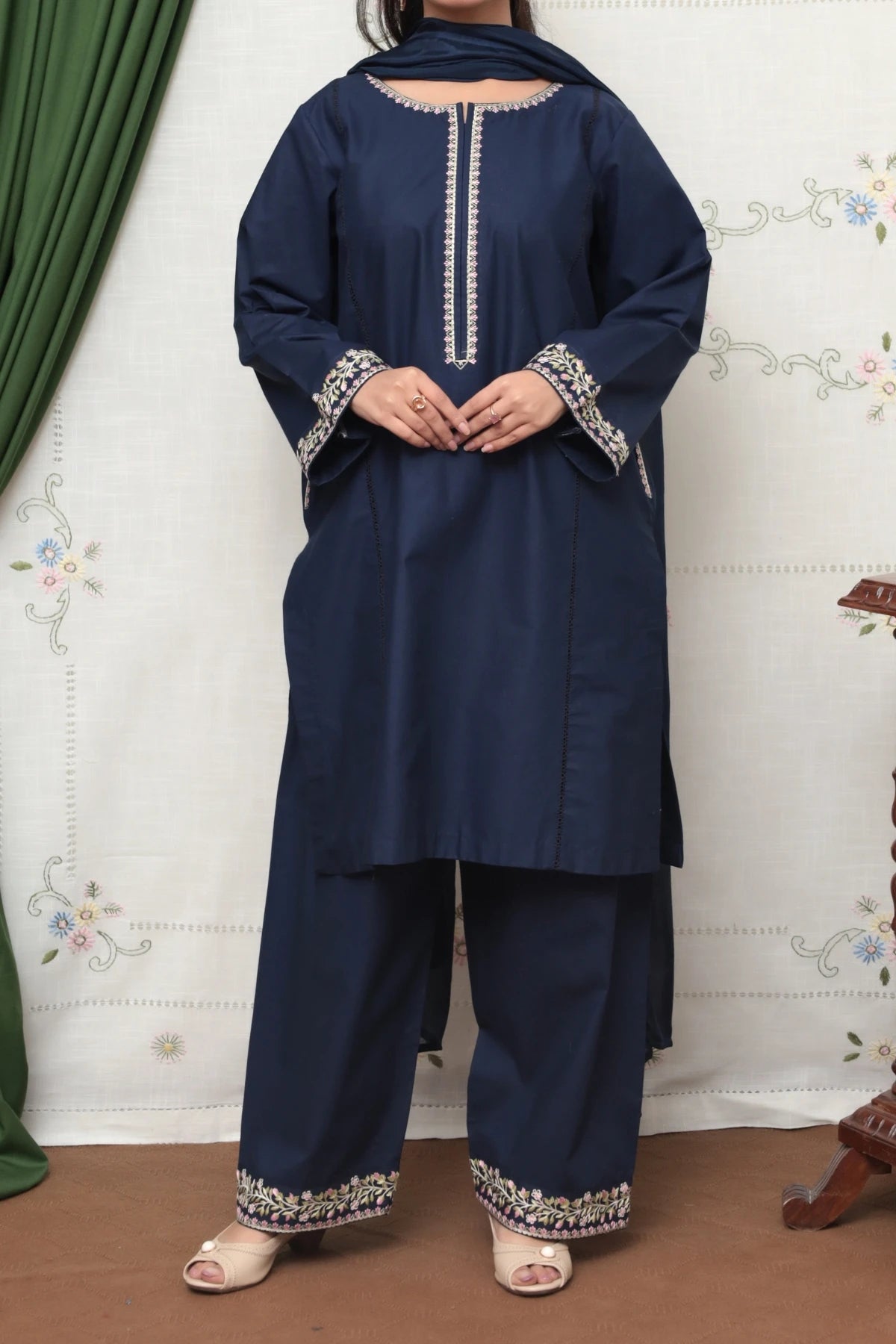 Neel Gul Kurta