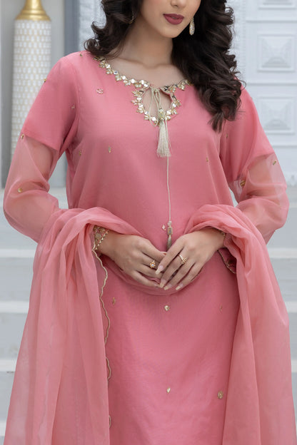ROSEWOOD BLUSH