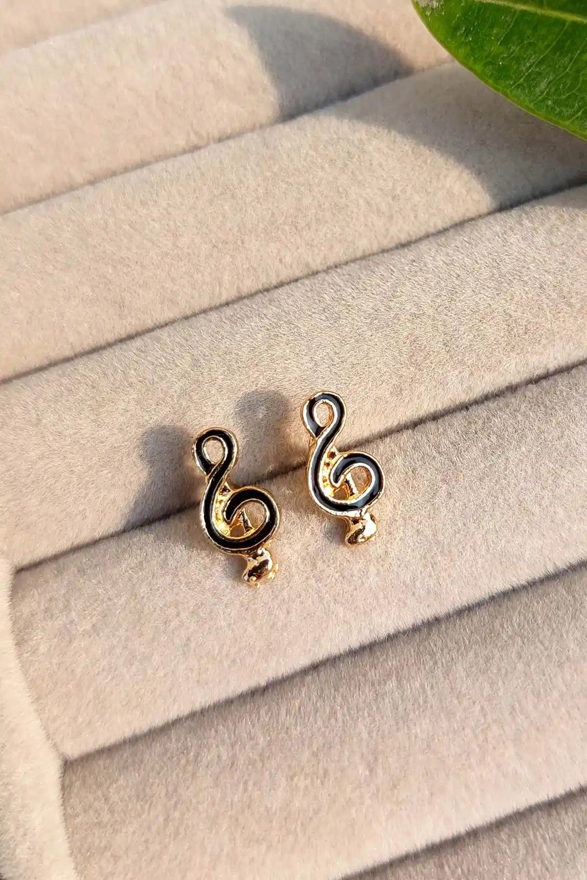 Treble Clef Stainless Steel Studs ST-017